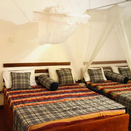 Sisira Homestay - Σιγκιρίγια Εξωτερικό φωτογραφία